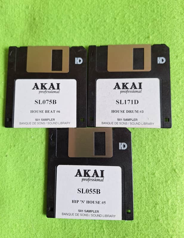Akai S01 Factory Diskettes image 1