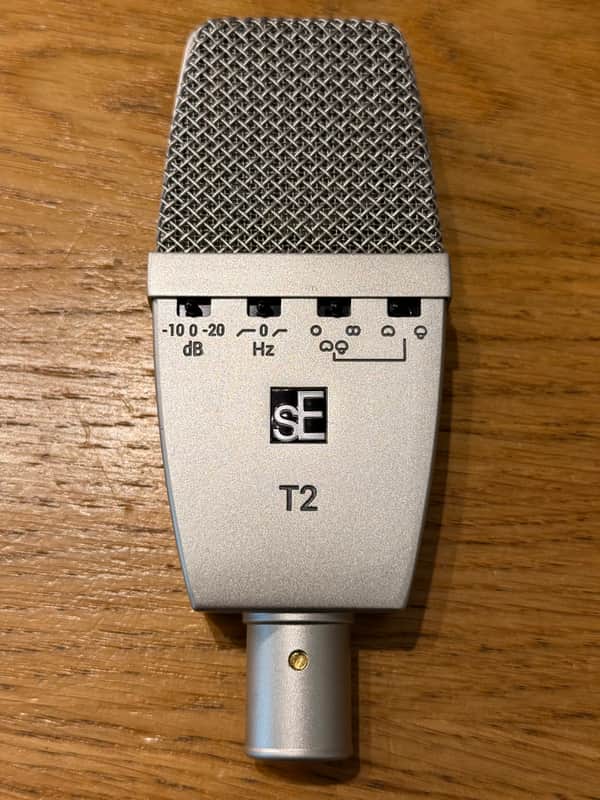 sE Electronics T2 Large Diaphragm Multipattern Condenser Microphone