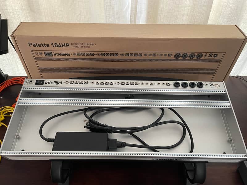 Intellijel 4U 104HP Palette Case