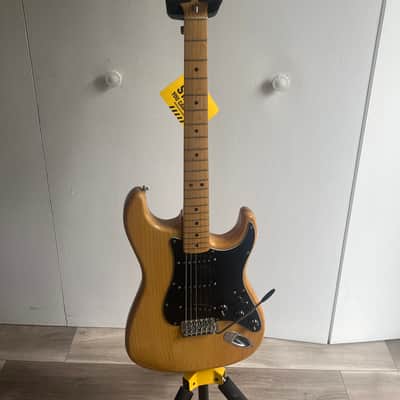Fender Stratocaster with Maple Fretboard 1979 natural image 1