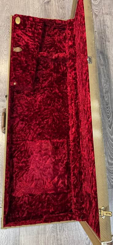 Fender Tweed Hardshell Bass Guitar Case – Red Plush Interior image 1