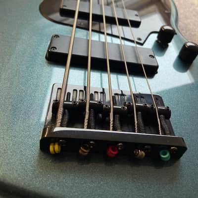 Fender Squire Contemporary Bass HH V 2021 - gloss 9.6lb image 5