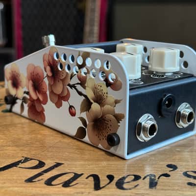 ThorpyFX Hanami Germanium Fuzz 2025 - Present - Black / White image 5