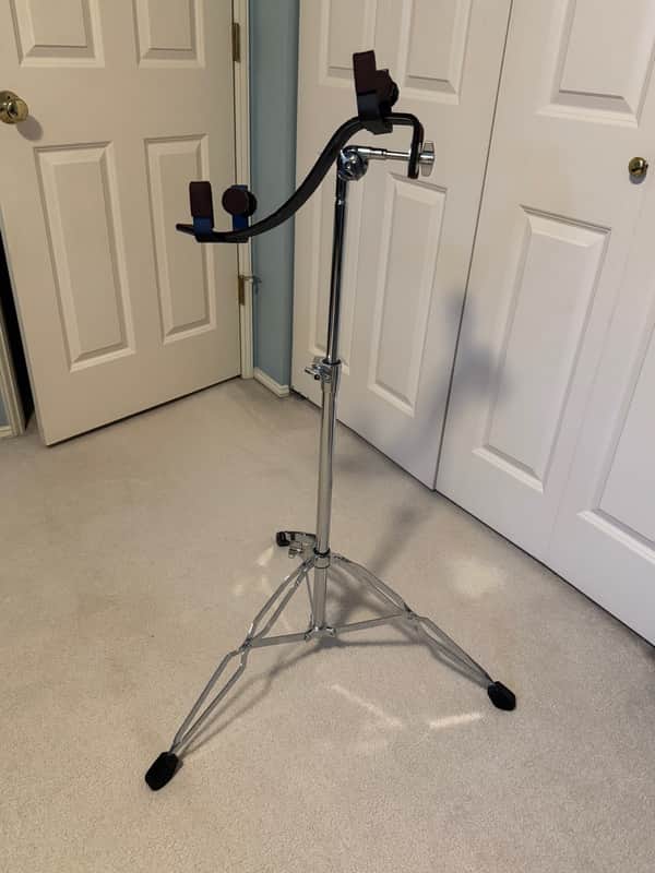 Custom "Walk-up" Performer's stand for Taylor 414 / Grand Auditorium guitars