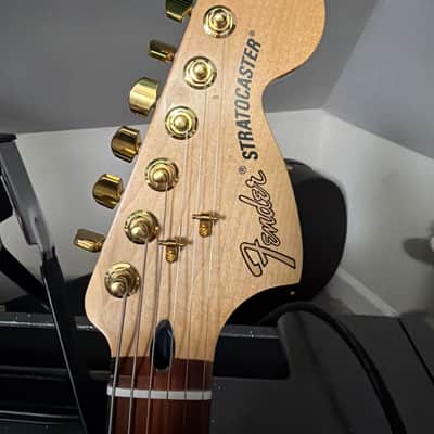 Fender Stratocaster 2021 - Candy apple red image 7