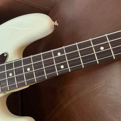2025 Fender American Professional II Precision Bass - Olympic White image 4
