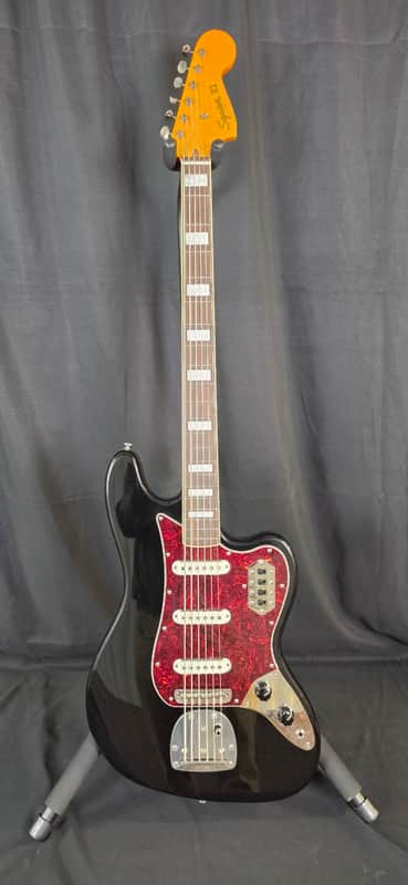 Squier Bass VI 2025 - Black image 1