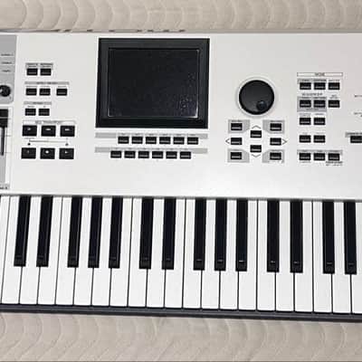Yamaha Motif XF 6 Production Synthesizer 2010s - Gray image 2