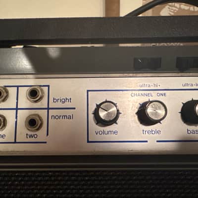 Ampeg '69-'70 - Blue line 55W tube 2ch amp with Ampeg 4x12 cab, dolly & original head cover image 4