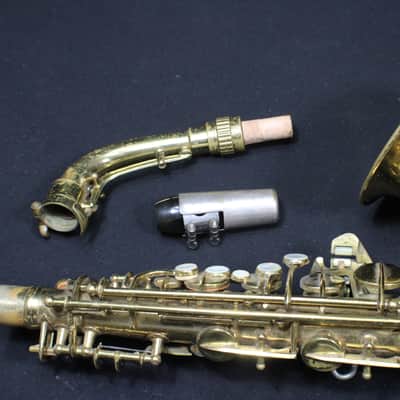 A Vintage 1950?Conn 6M ( Naked Lady) Alto Saxophone in a Hard Case   # 18 S image 4