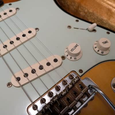 Fender Stratocaster 1960 masterbuilt Dennis Galuszka 2010 - Sunburst image 11