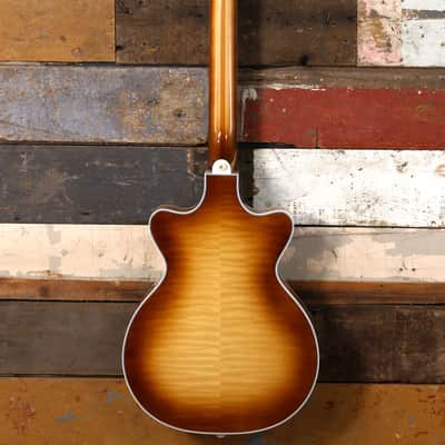 Hofner 500/2 Double-Cut Club Bass Sunburst image 3