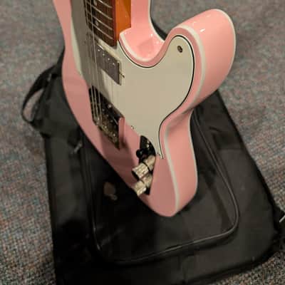 Squier Classic Vibe '60s Telecaster Custom Pink w/ Binding and Gigbag image 5