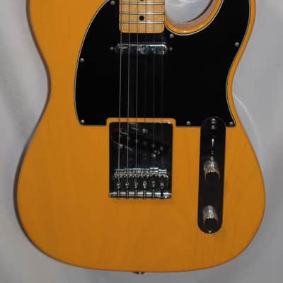 Fender FSR Standard Telecaster Ash Butterscotch Blonde with tweed case used 2011 MIM image 7