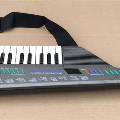 Yamaha SHS-10S Vintage Keytar Synthesizer Keyboard image 4