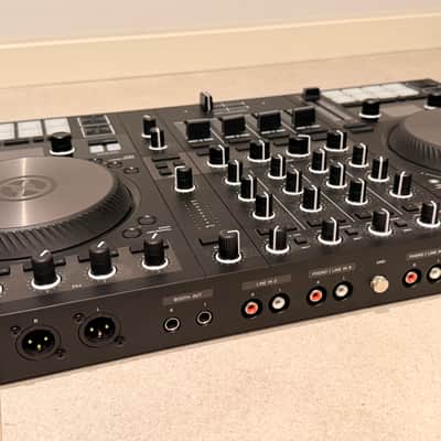 Native Instruments Traktor Kontrol S4 MK3 2024 image 3