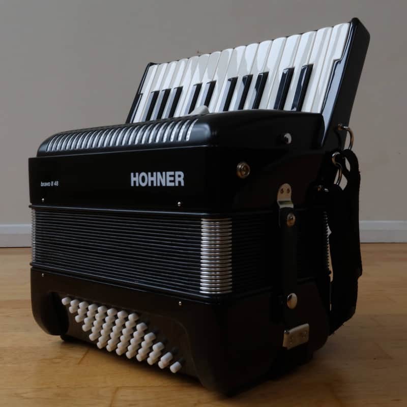 Hohner Bravo II 48 Accordion image 1