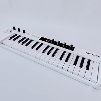 Arturia KeyStep 37 MIDI Controller - White
