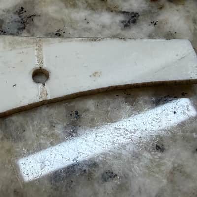 Alamo Headstock Truss Rod Cover 60s - White image 2