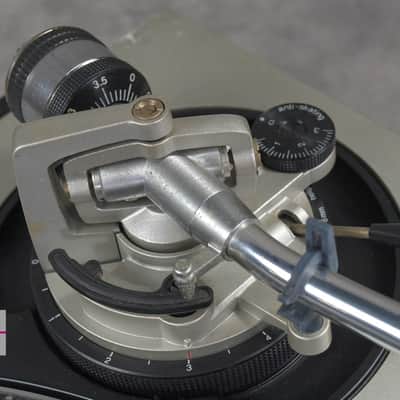 Technics SL-1200MK2-A Silver Direct Drive DJ Turntable in Good condition image 16