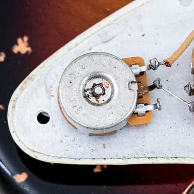 1999 Fender American Vintage ‘62 Stratocaster Sunburst, 100% Original w/ Hangtags, Case image 21