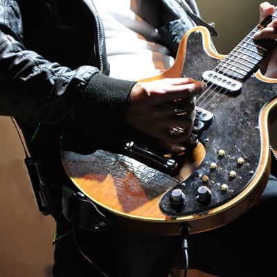 UX1200BGT Wireless Guitar/Bass System image 3