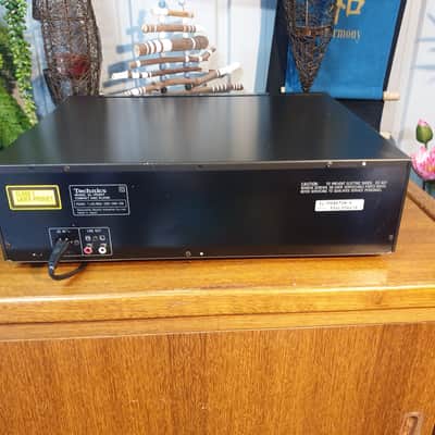 Technics SL-PD867 High Quality 5 Disc CD Player Carousel - Made in Japan image 6