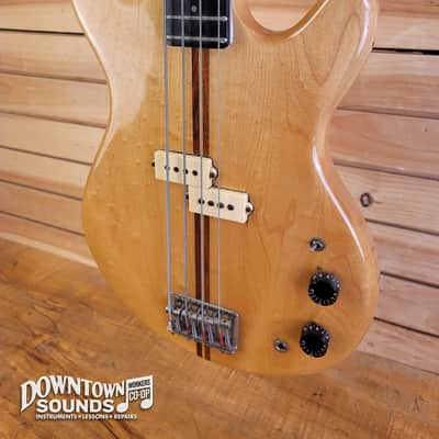ALUMINUM NECK Early 80s Kramer DMZ-4000 Electric Bass with Kramer Hard Case - Natural, 9lbs 12oz image 3