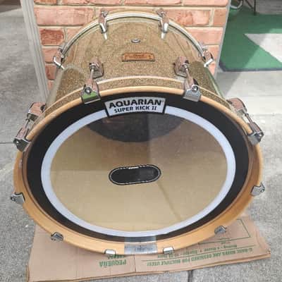 Pearl Masters Studio Birch 18" x 22" Bass Drum. Near Mint condition! image 6