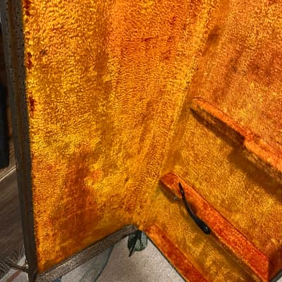 Vintage 60s FENDER HARDSHELL CASE - Mustang, Duo-sonic, Musicmaster, Bronco - Salt & Pepper with Orange lining image 9
