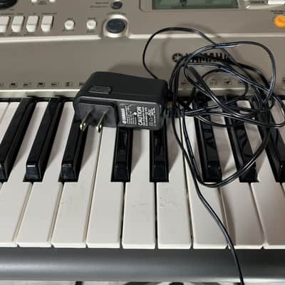 Yamaha PSR E313 61 Key Keyboard Electric Piano image 6