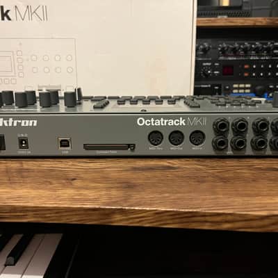 Elektron Octatrack MkII Dynamic 8-Track Performance Sampler 2017 - 2021 - Gray image 4