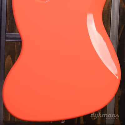 Squier Classic Vibe '60s Jazz Bass Tahitian Coral image 3