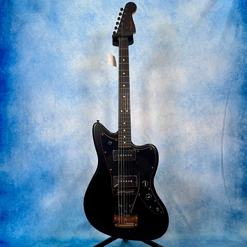 AS NEW - 2025 Fender Made in Japan Noir Hybrid II Jazzmaster Satin