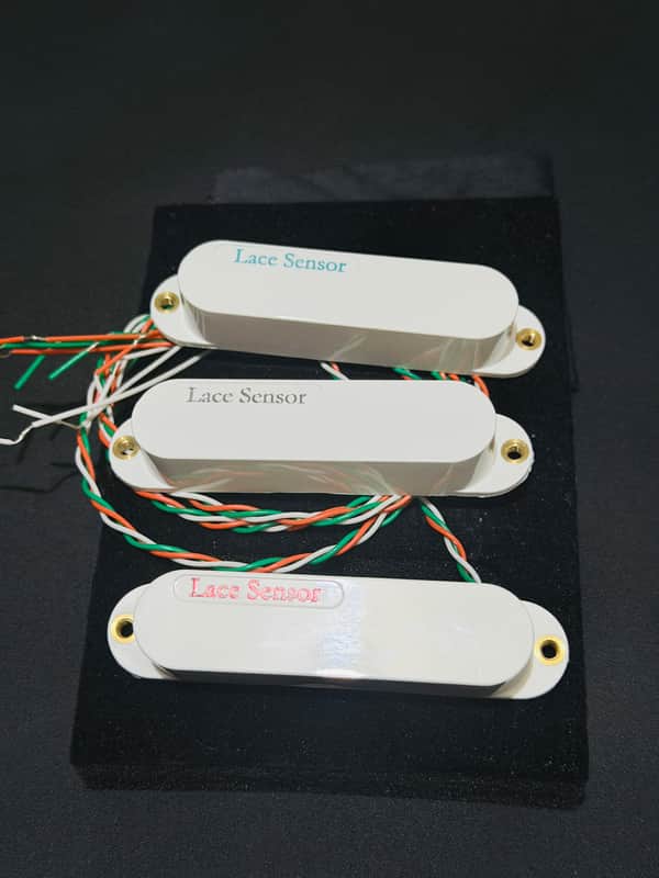 Fender Lace Sensors “Blue Fire”