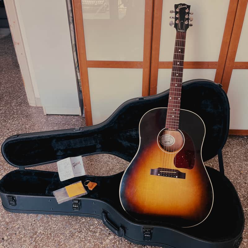 Gibson J-45 Standard 2020 - Present - Vintage Sunburst