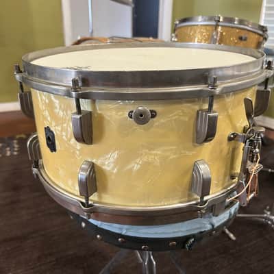 1940 Leedy Broadway Standard 6.5x14 white marine pearl vintage snare drum image 2