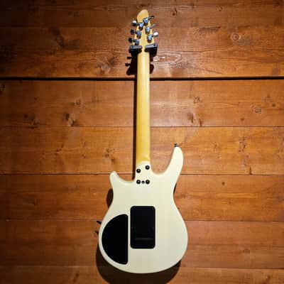Peavey Firenza AX Electric Guitar; White: Serial Number: 10480346 | Second Hand image 4