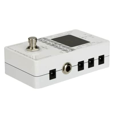 Caline CP-09  Tuner + Power Supply 2 in 1 for Effect Pedals 18V Input 4 Led Display image 3