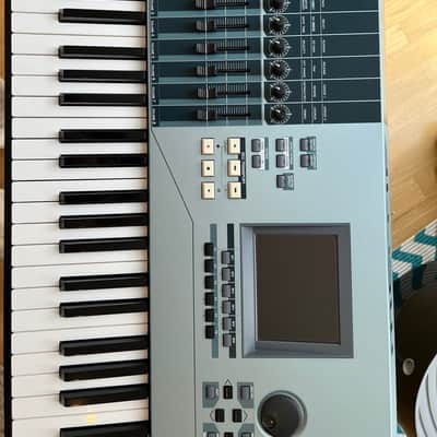 Yamaha Motif XS 8 Production Synthesizer 2000s - Gray image 4