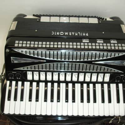 Philharmonic Piano Accordion, Black w/ Case & Straps image 2