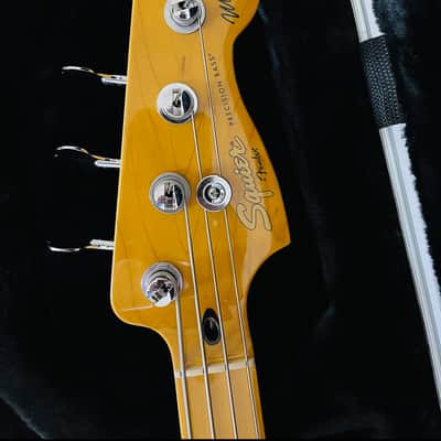 Squier Matt Freeman Precision Bass 2012-2015 - Vintage White image 2