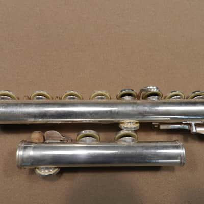 Gemeinhardt 50 Series Model 52SP Silver Plated Student Flute image 3