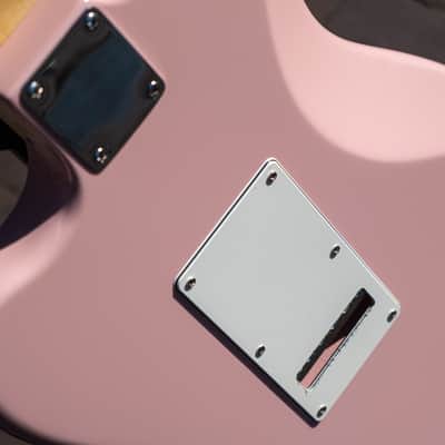 G&L USA Fullerton Deluxe Doheny in Shell Pink image 8