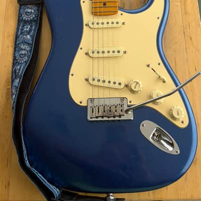 Fender Ultra Strat 2021 - Metalic Blue image 6
