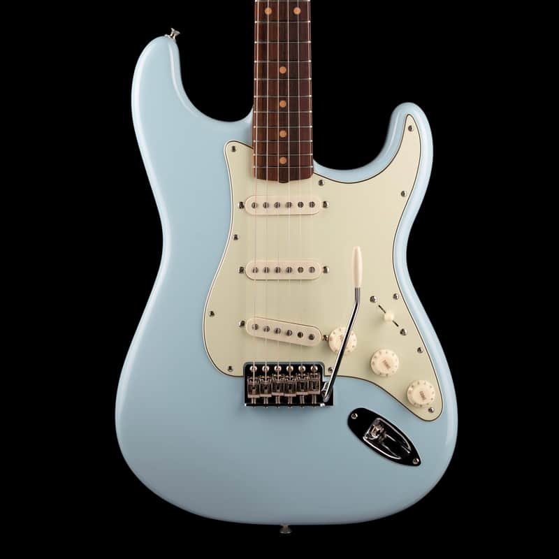 Pre-Owned 2026 Fender Stratocaster Vintera III Sonic Blue With Gig Bag