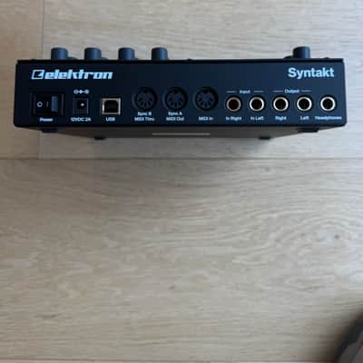 Elektron Syntakt 12 Track Drum Computer & Synthesizer 2022- Present - Black image 3
