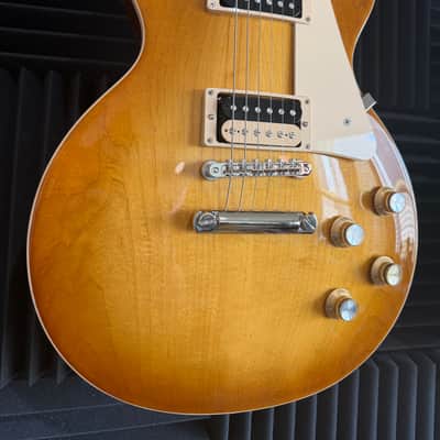 Gibson Les Paul Classic 2019 - 2023 - Honeyburst image 2
