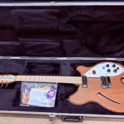 Rickenbacker 360W 2026 - Walnut image 11