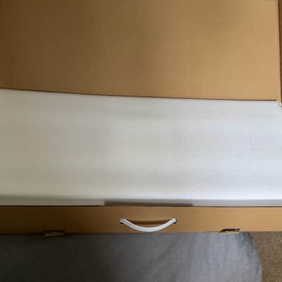 Arturia KeyLab 88 MkII Legs (4) 2010s - Standard image 17